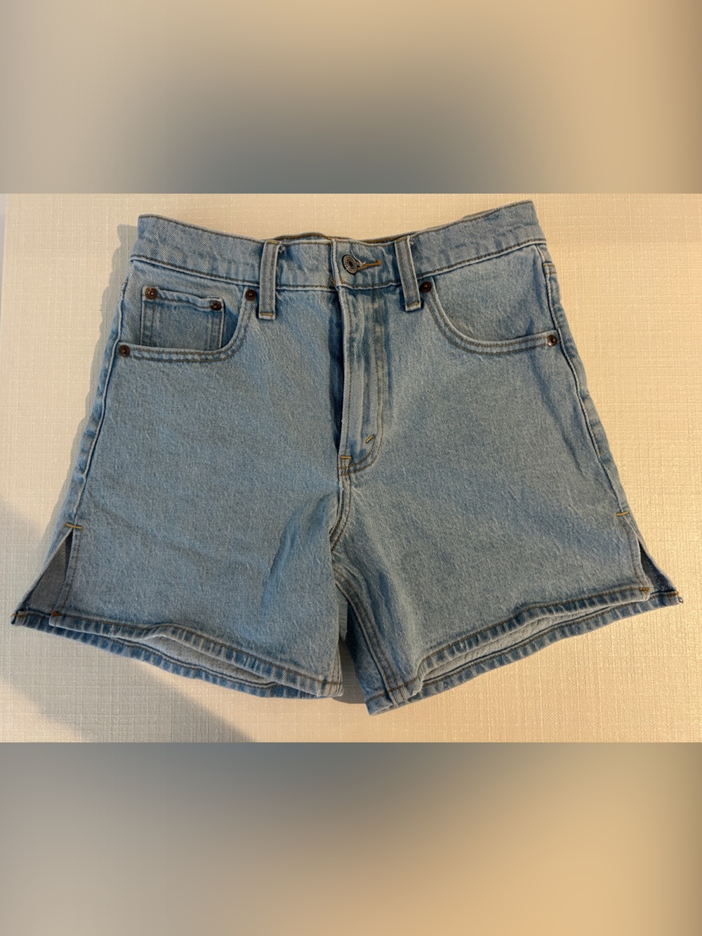 Abercrombie & Fitch - The Dad Short; High Rise